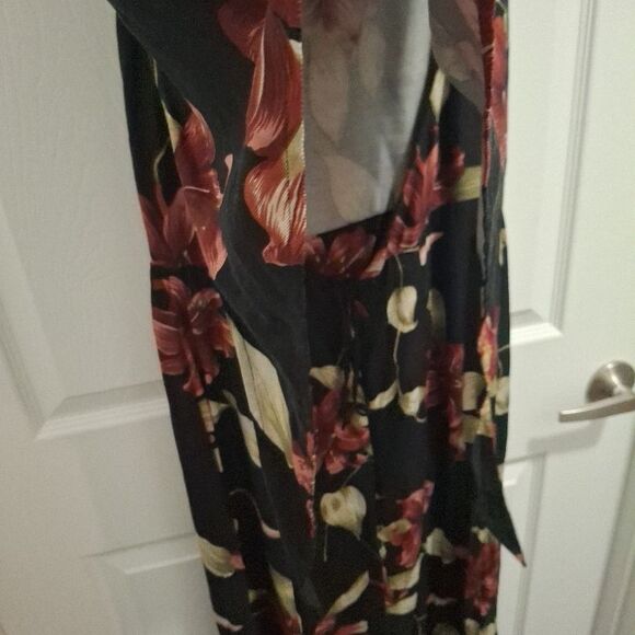 Tommy Bahama Size 12 Black Floral Silk Sleeveless Flowy Tropical Maxi Dress - Picture 4 of 9